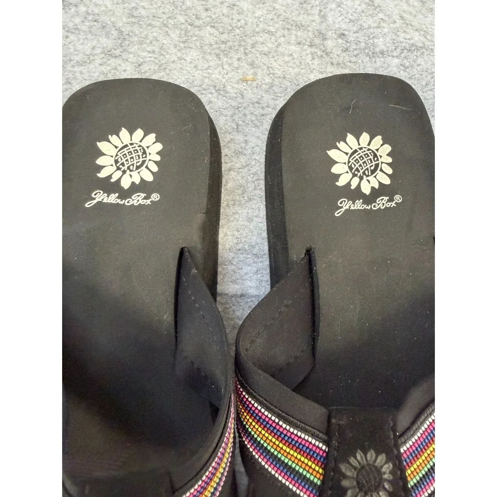 Yellow Box Black Rainbow Striped Fabric Flip Flops Woman's Size 9M - Picture 3 of 4